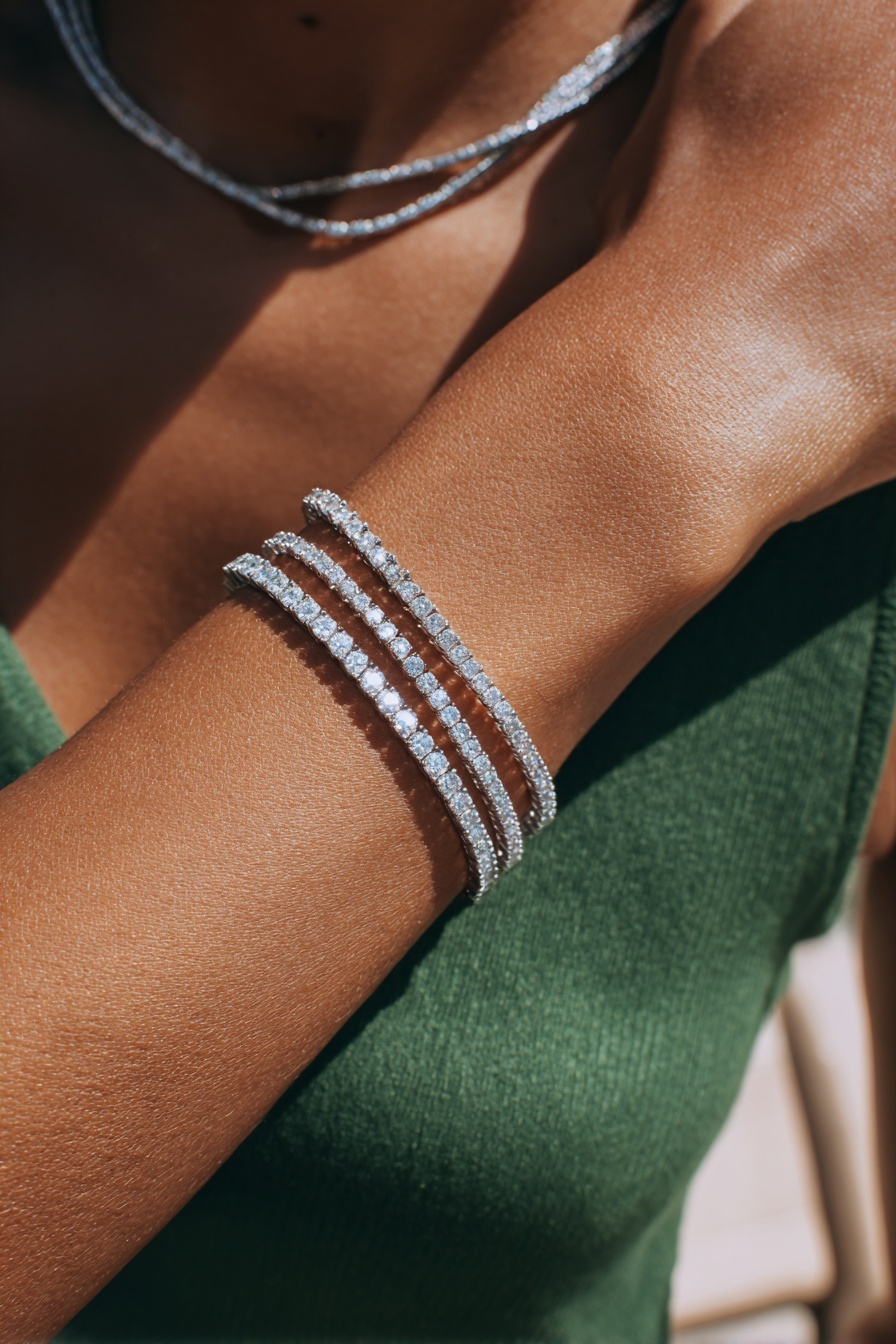 Elegance Defined: Exquisite Diamond Tennis Bracelets