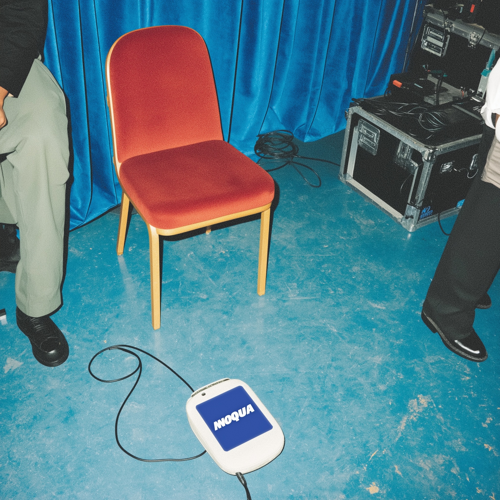 Lonely Chair: A Glimpse of Noquai's Glow